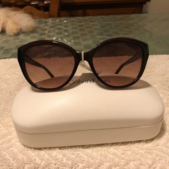 Calvin Klein Sunglasses 135 2025